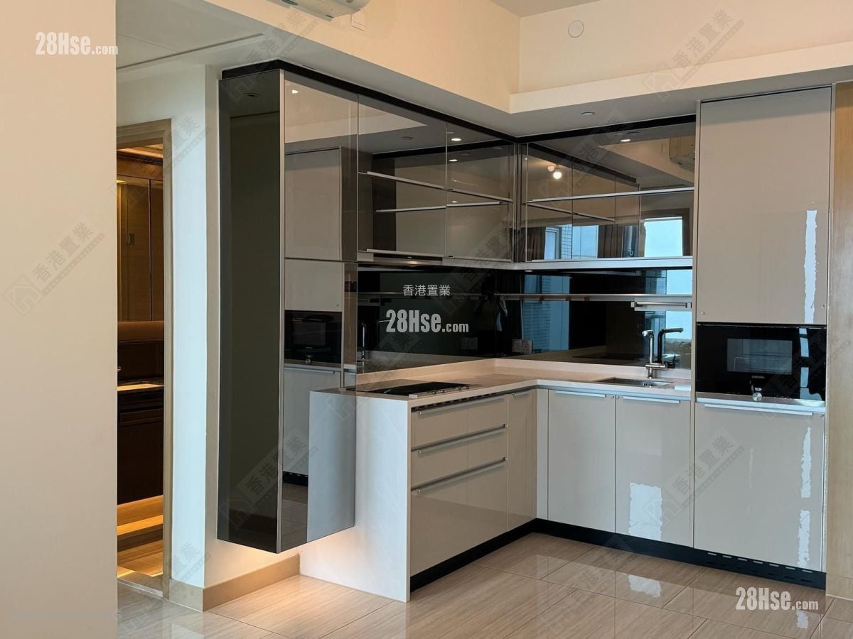 Cullinan West Rental 2 Bedrooms , 2 Bathrooms 534 ft²