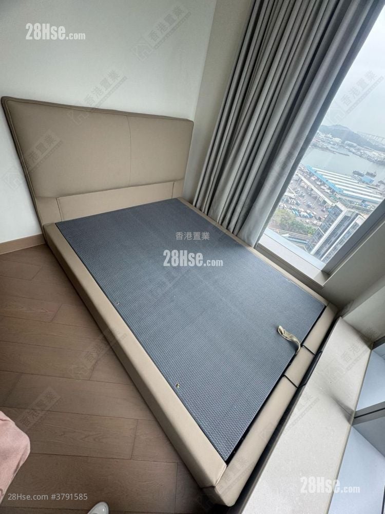 Cullinan West Rental 2 Bedrooms , 2 Bathrooms 534 ft²