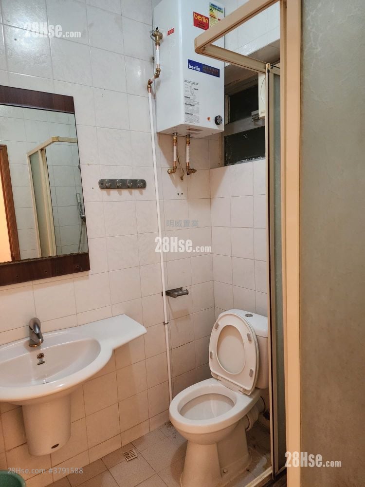 Kwong Fook Building Rental 2 Bedrooms 583 ft²