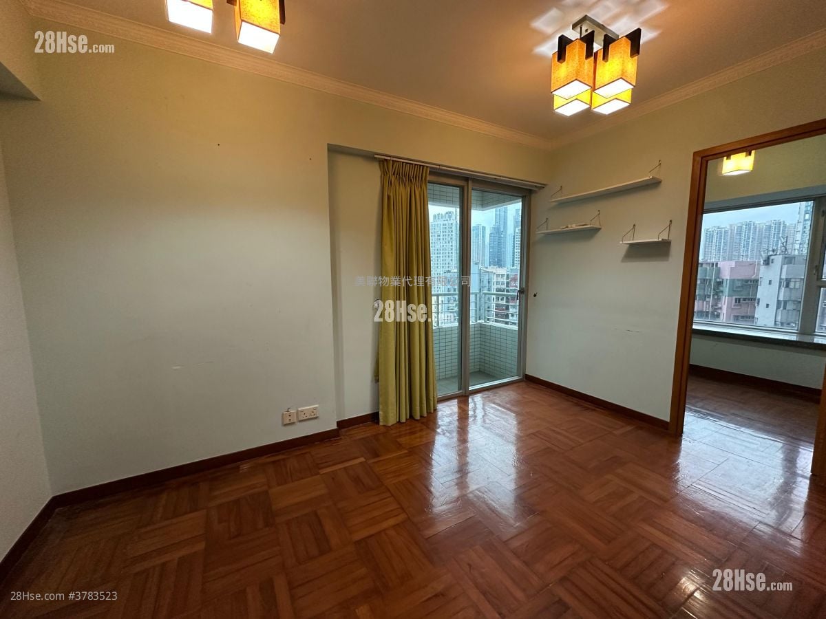 Metro Harbour View Sell 2 Bedrooms 347 ft²