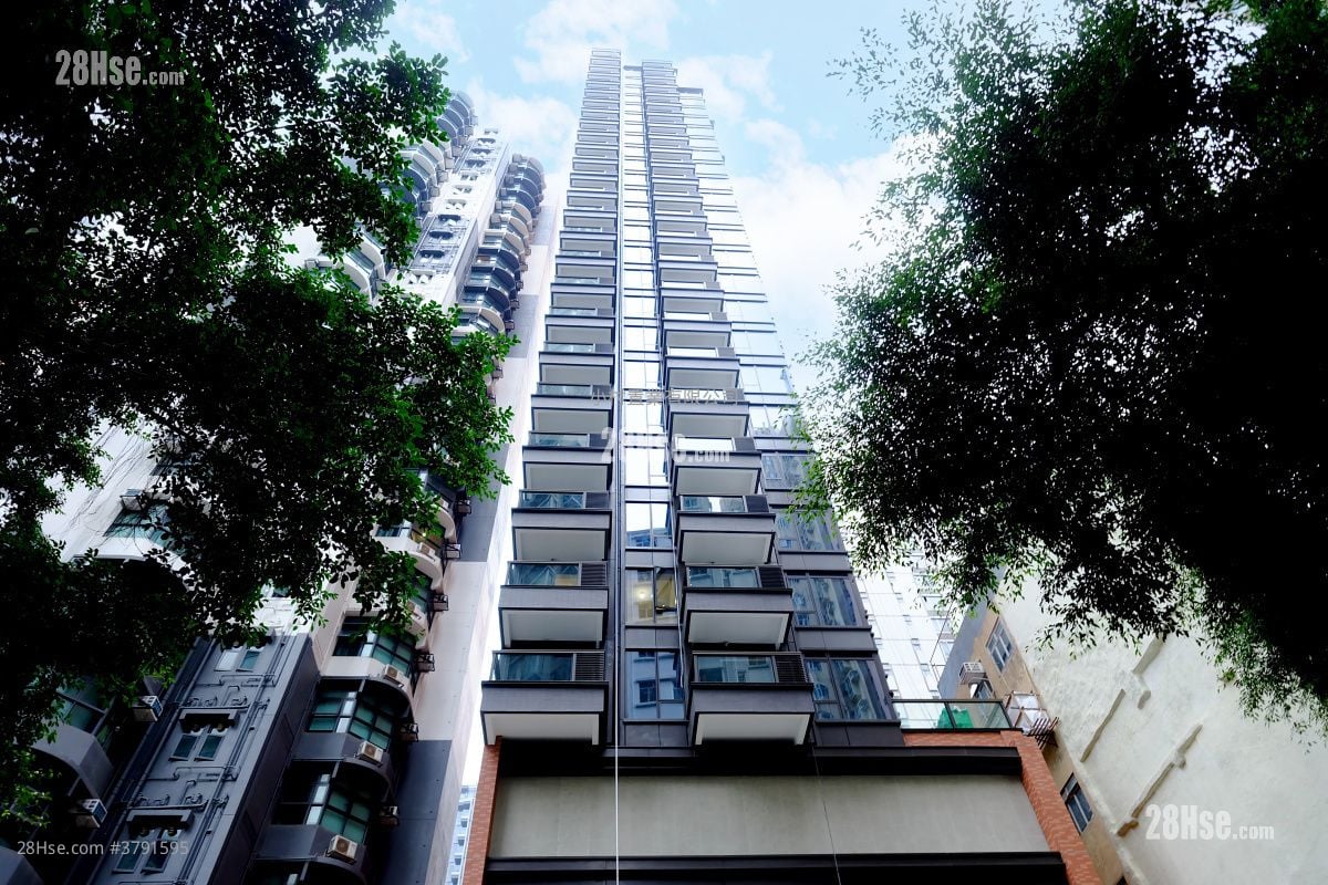 building outlook: The Hilltop Rental 2 Bedrooms , 1 Bathroom 475 ft²