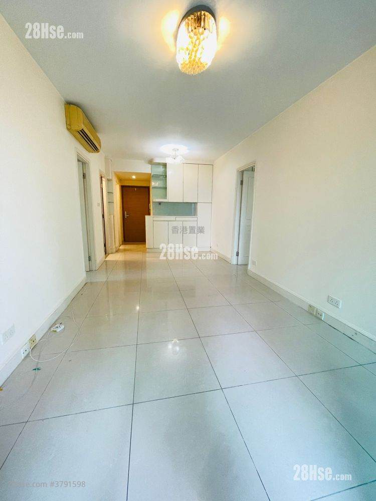 Metro Town Sell 3 Bedrooms , 1 Bathroom 594 ft²