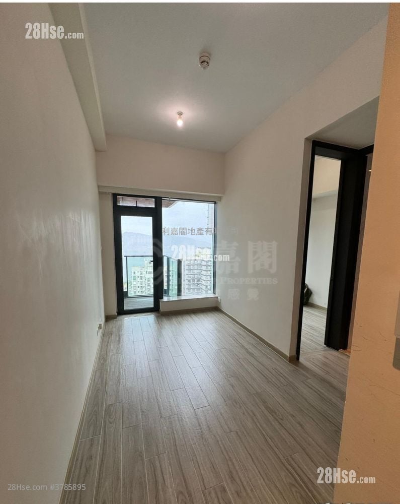 君豪峰 售盘 1 房 , 1 浴室 300 平方尺