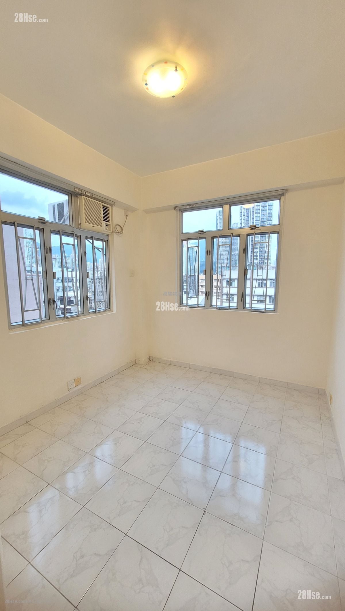 Junction Road Rental 2 Bedrooms , 1 Bathroom