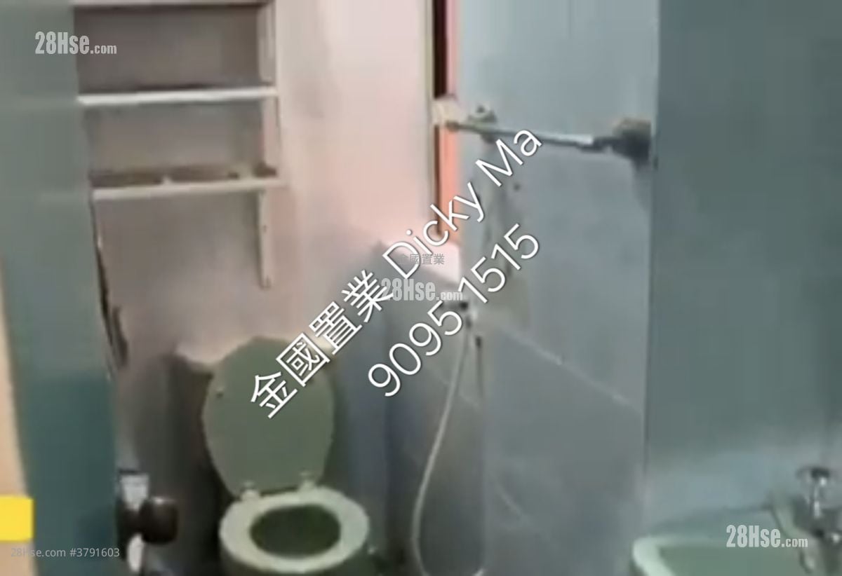 Burlington House Rental 2 Bedrooms , 2 Bathrooms 760 ft²