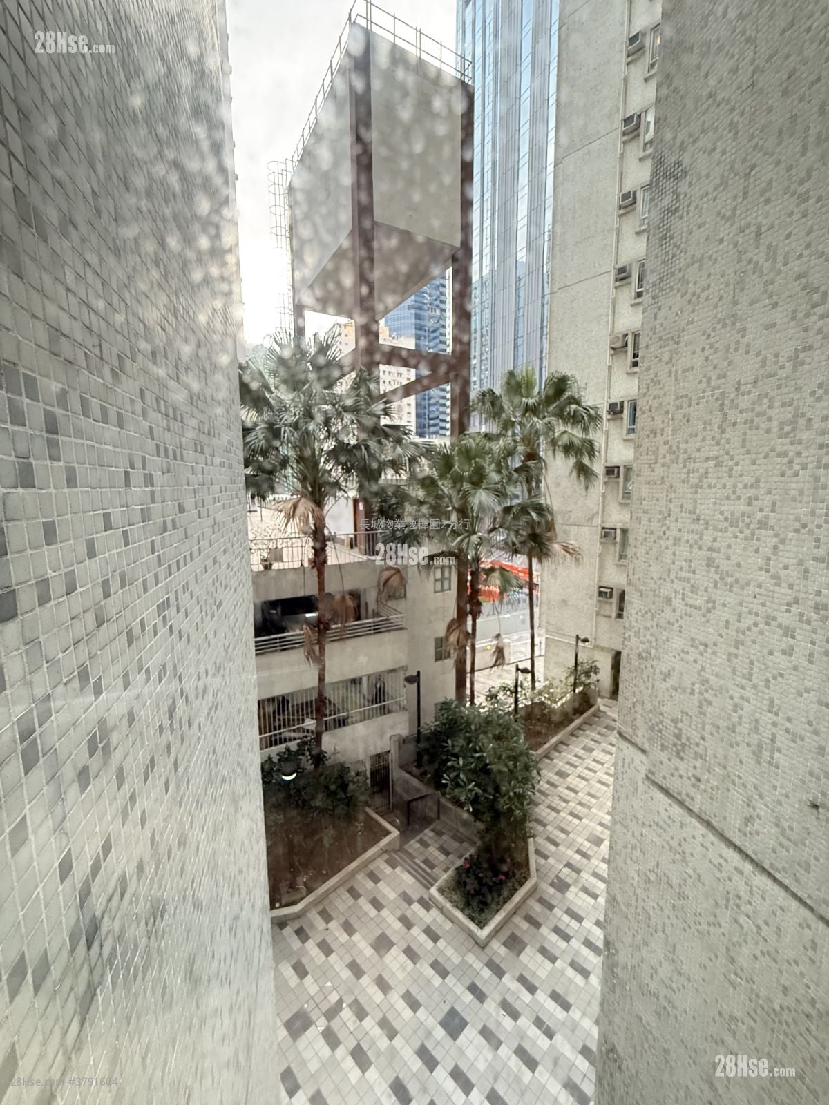 Westlands Court Rental 2 Bedrooms , 1 Bathroom 388 ft²