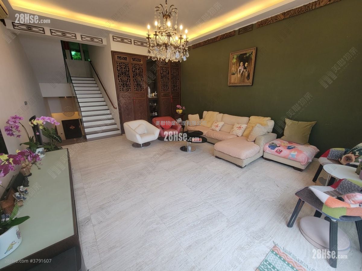 聚豪天下 售盘 3 房 2,447 平方尺