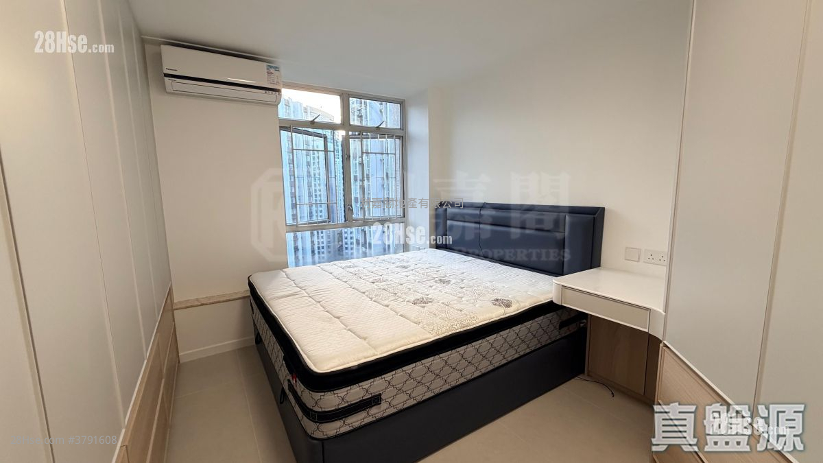 太古城 售盘 3 房 , 2 浴室 897 平方尺