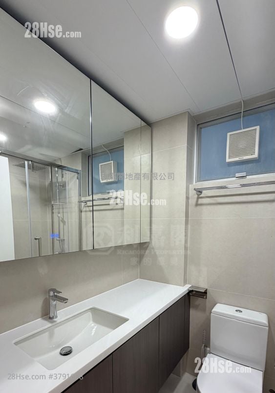 太古城 售盘 3 房 , 2 浴室 897 平方尺