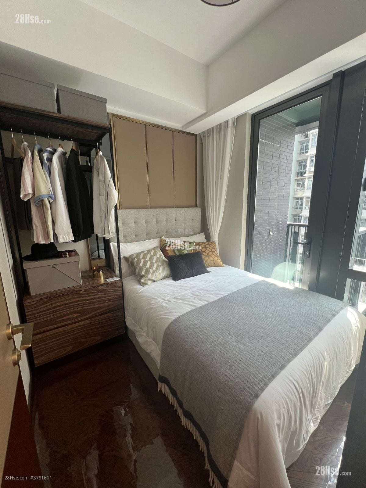 睿峰 售盘 1 房 , 1 浴室 300 平方尺