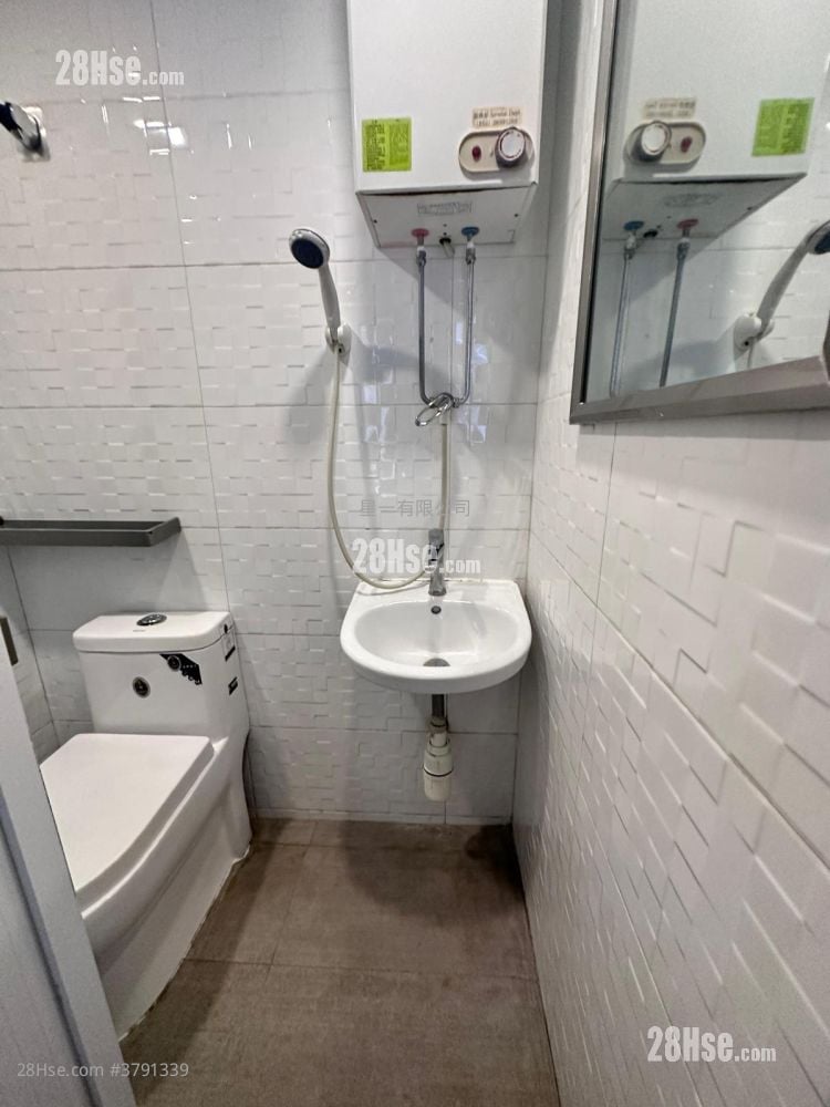 Long Kee Mansion Rental Studio , 1 Bathroom 160 ft²