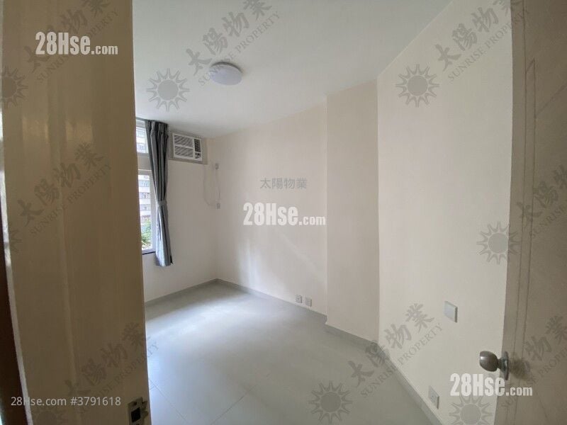 Whampoa Garden Sell 2 Bedrooms 466 ft²