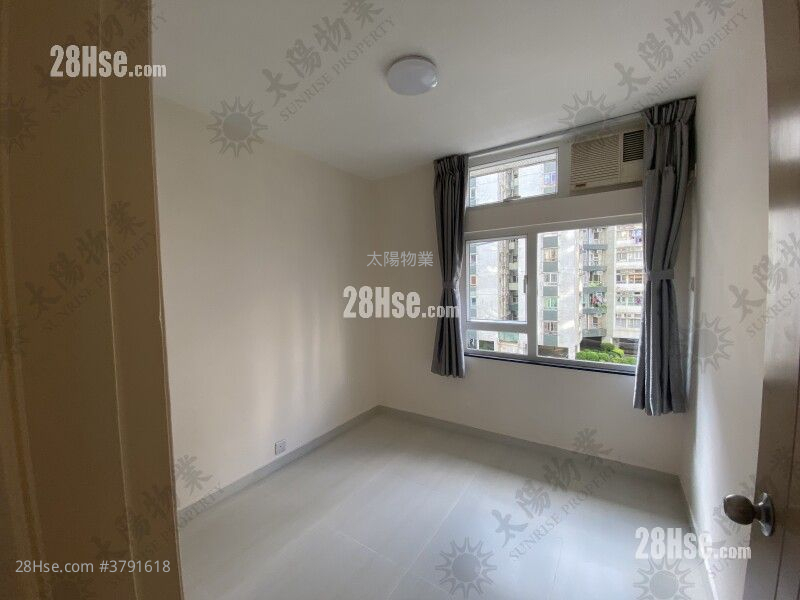 Whampoa Garden Sell 2 Bedrooms 466 ft²