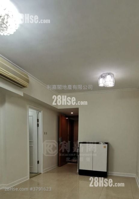 Banyan Garden Rental 2 Bedrooms , 1 Bathroom 473 ft²