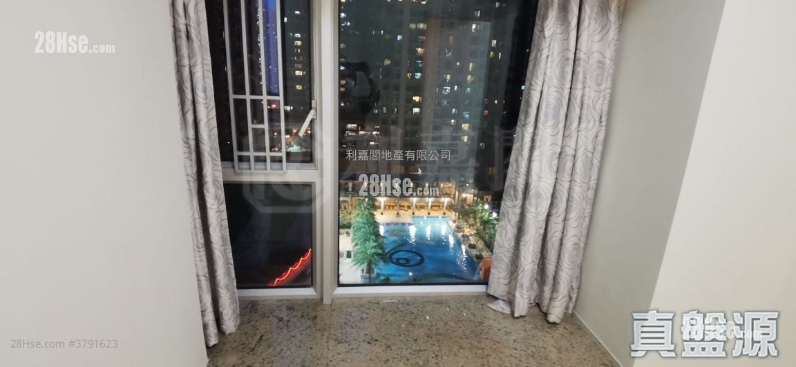 Banyan Garden Rental 2 Bedrooms , 1 Bathroom 473 ft²