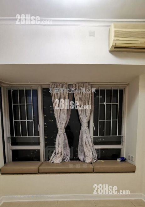 Banyan Garden Rental 2 Bedrooms , 1 Bathroom 473 ft²