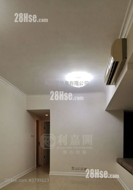 Banyan Garden Rental 2 Bedrooms , 1 Bathroom 473 ft²