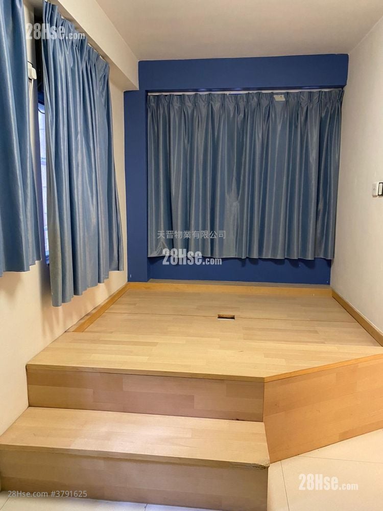 Double Mansion Sell 2 Bedrooms , 1 Bathroom 291 ft²