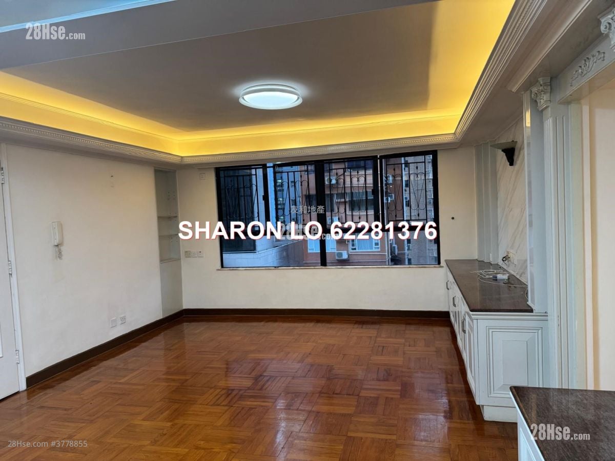 Paris Garden Rental 3 Bedrooms , 2 Bathrooms 924 ft²