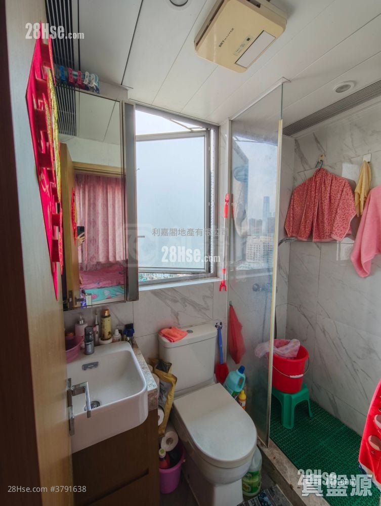 傲凯 售盘 1 房 , 1 浴室 260 平方尺