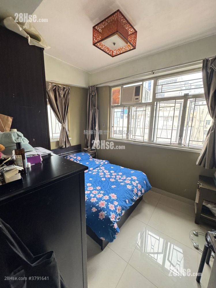 华源大厦 售盘 3 房 , 2 浴室 742 平方尺