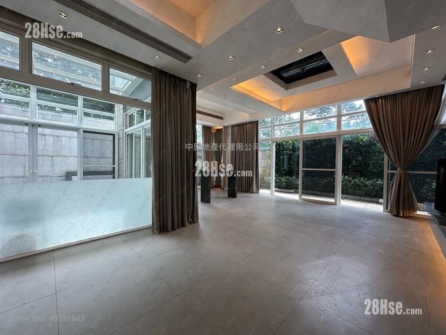 The Great Hill Sell 4 Bedrooms 3,197 ft²