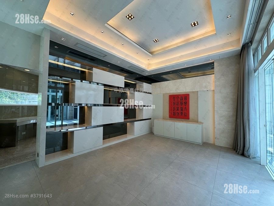 The Great Hill Sell 4 Bedrooms 3,197 ft²