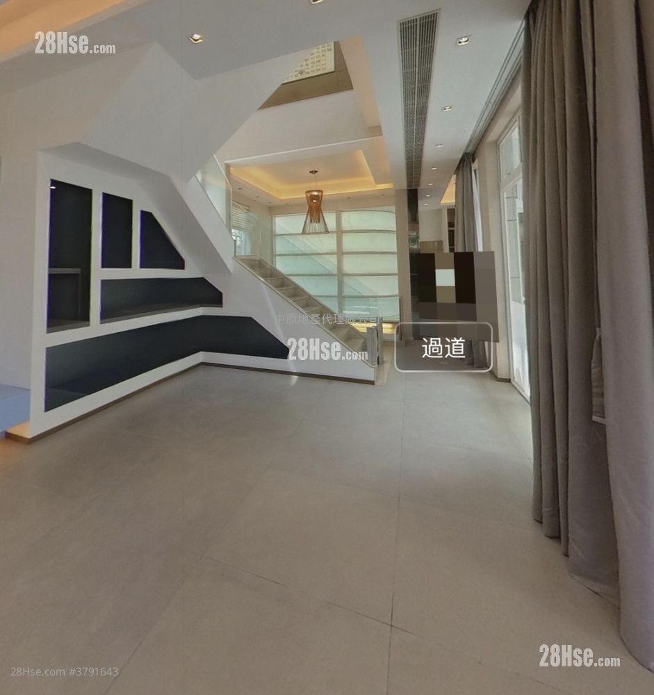 The Great Hill Sell 4 Bedrooms 3,197 ft²