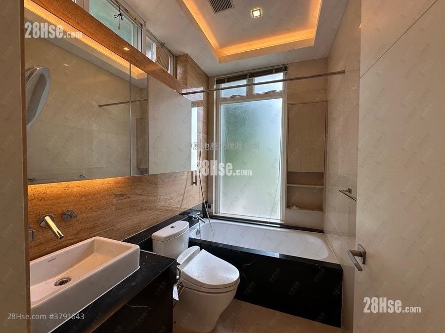 The Great Hill Sell 4 Bedrooms 3,197 ft²