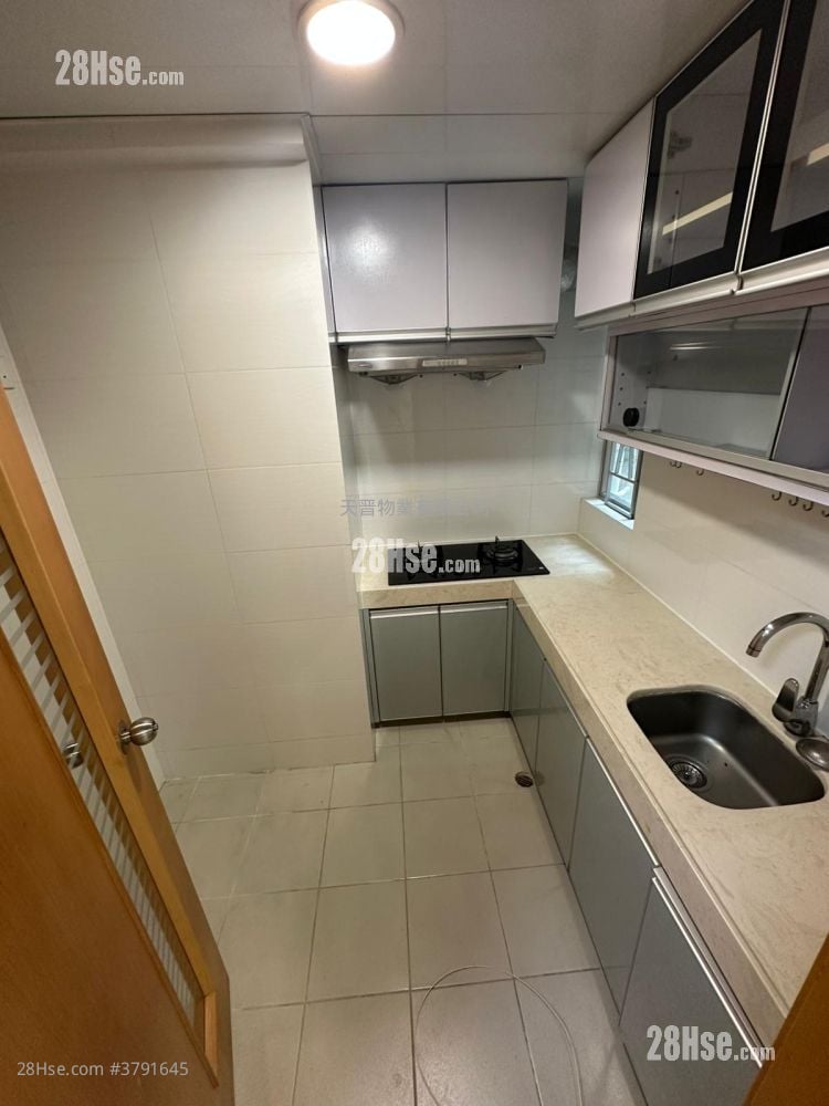 Wyler Garden Sell 2 Bedrooms , 1 Bathroom 336 ft²