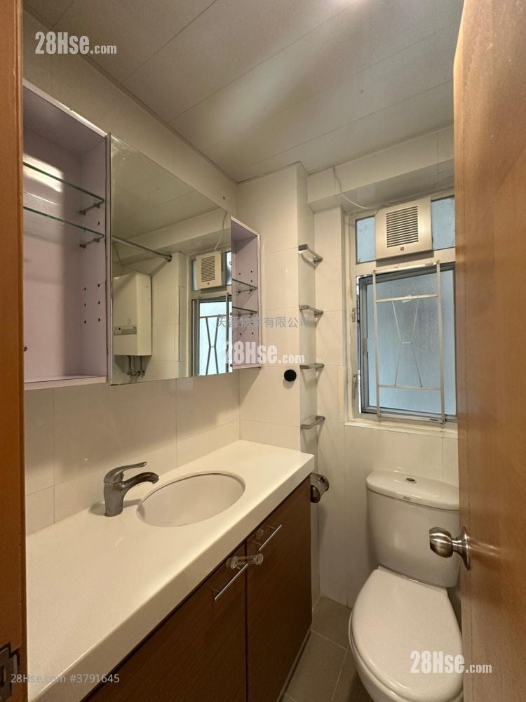 Wyler Garden Sell 2 Bedrooms , 1 Bathroom 336 ft²