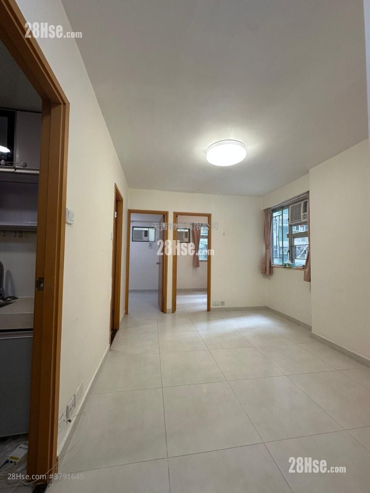 Wyler Garden Sell 2 Bedrooms , 1 Bathroom 336 ft²