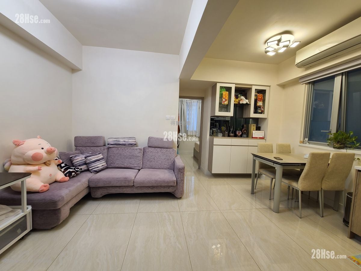 Apartment Sell 2 Bedrooms , 1 Bathroom 495 ft²