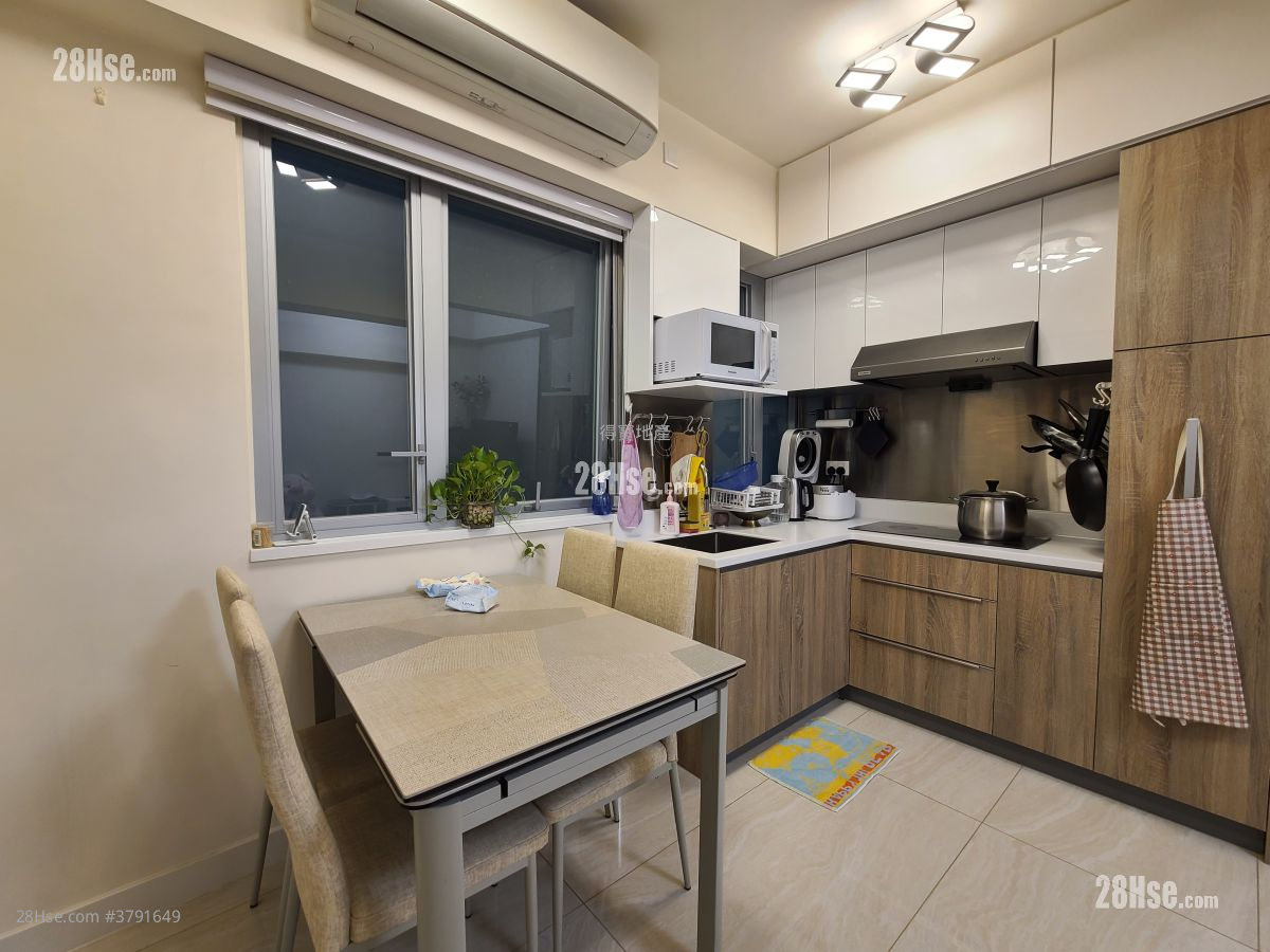 Apartment Sell 2 Bedrooms , 1 Bathroom 495 ft²