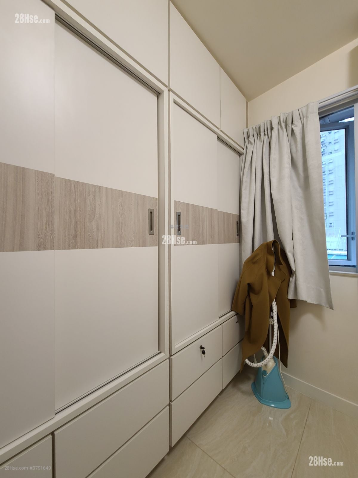 Apartment Sell 2 Bedrooms , 1 Bathroom 495 ft²