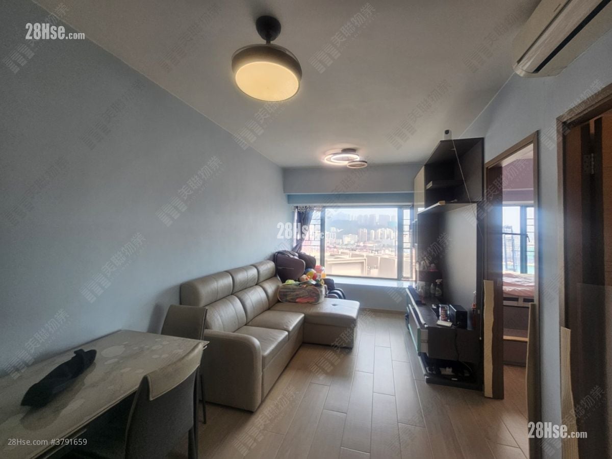 Rambler Crest Rental 2 Bedrooms , 1 Bathroom 451 ft²