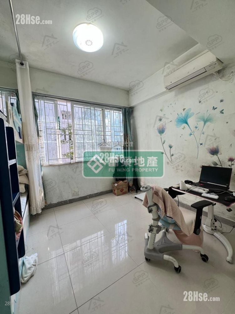 京华大厦 售盘 2 房 , 1 浴室 405 平方尺