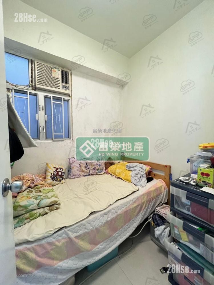 京华大厦 售盘 2 房 , 1 浴室 405 平方尺