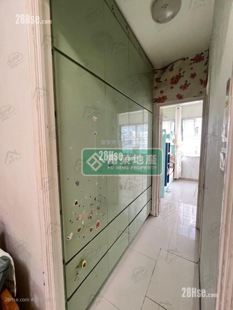 京华大厦 售盘 2 房 , 1 浴室 405 平方尺