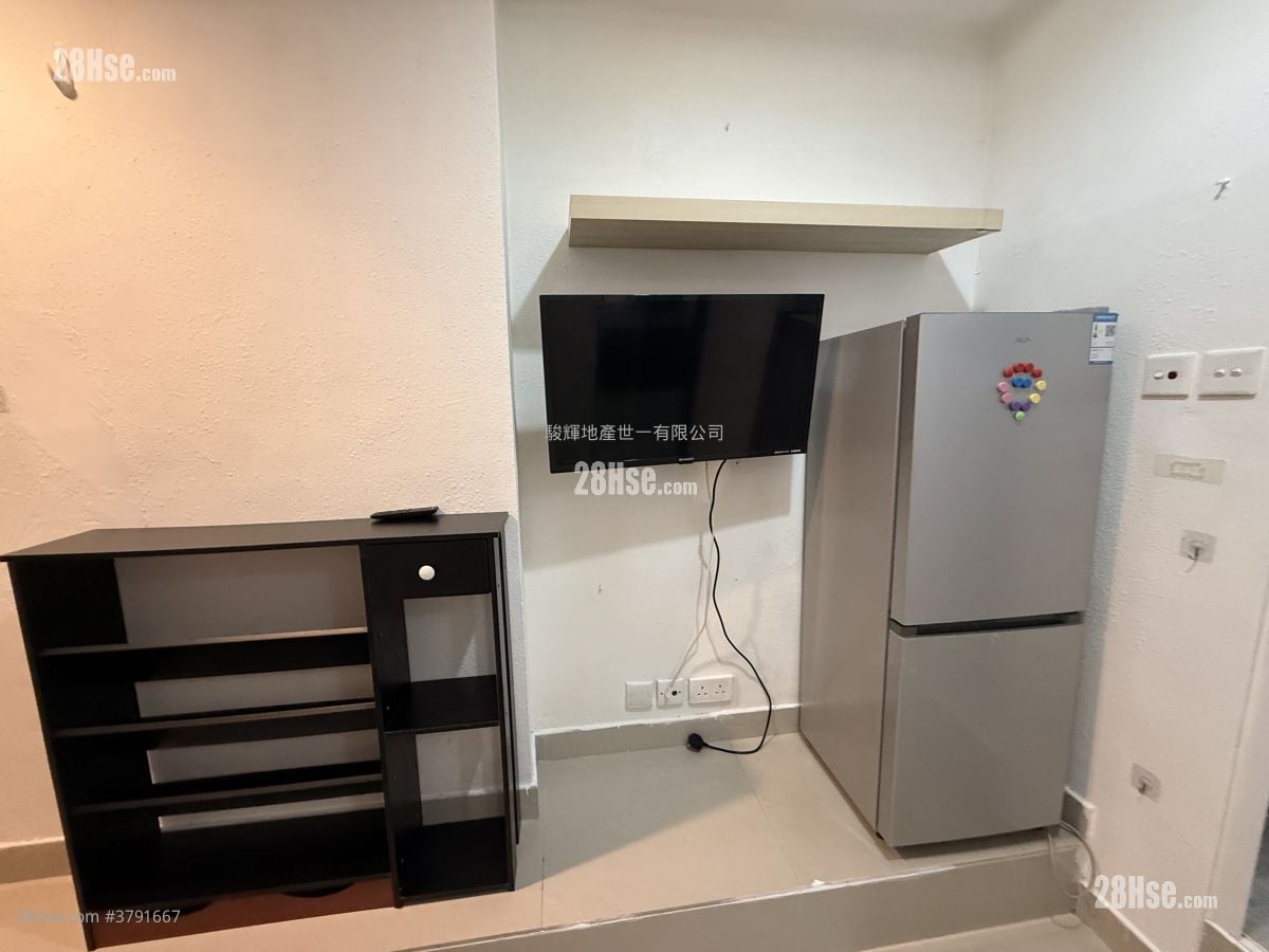 Ocean View Court Rental 1 Bedroom 180 ft²