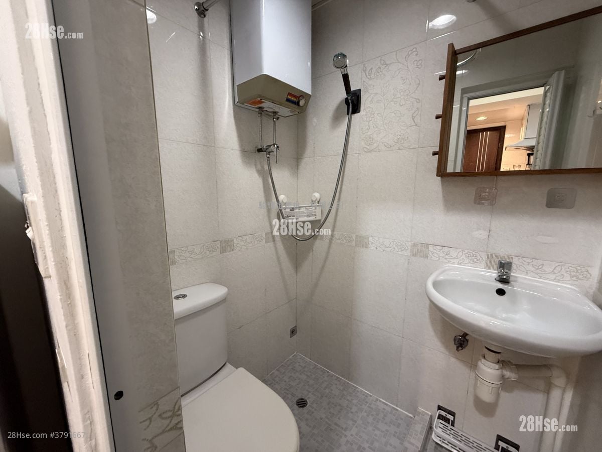 Ocean View Court Rental 1 Bedroom 180 ft²