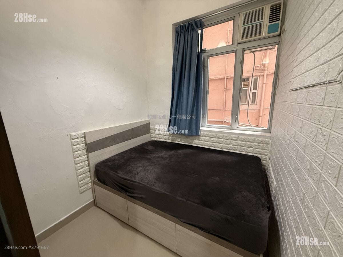 Ocean View Court Rental 1 Bedroom 180 ft²