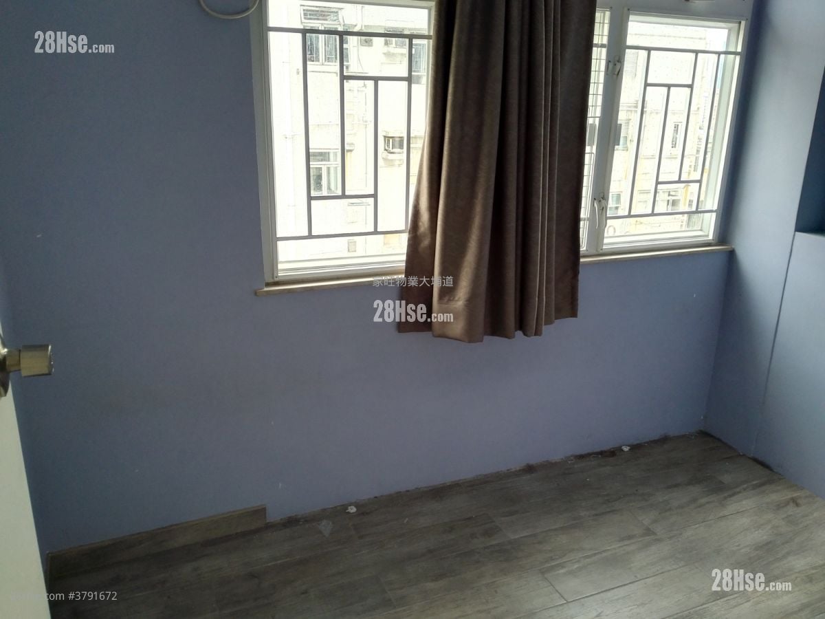 成都大厦 售盘 2 房 , 1 浴室 295 平方尺