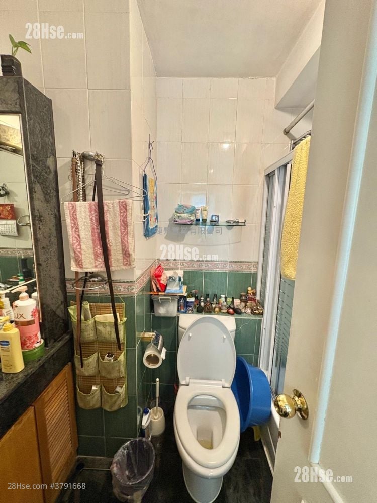 Jubilant Place Sell 4 Bedrooms , 2 Bathrooms 778 ft²