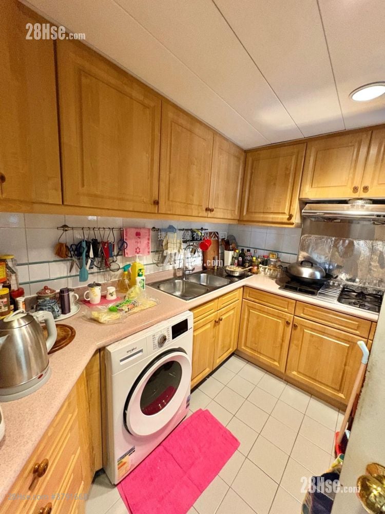 Jubilant Place Sell 4 Bedrooms , 2 Bathrooms 778 ft²