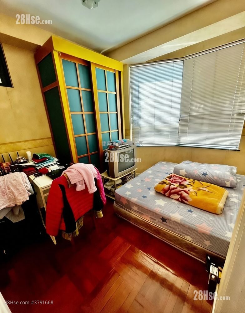 Jubilant Place Sell 4 Bedrooms , 2 Bathrooms 778 ft²