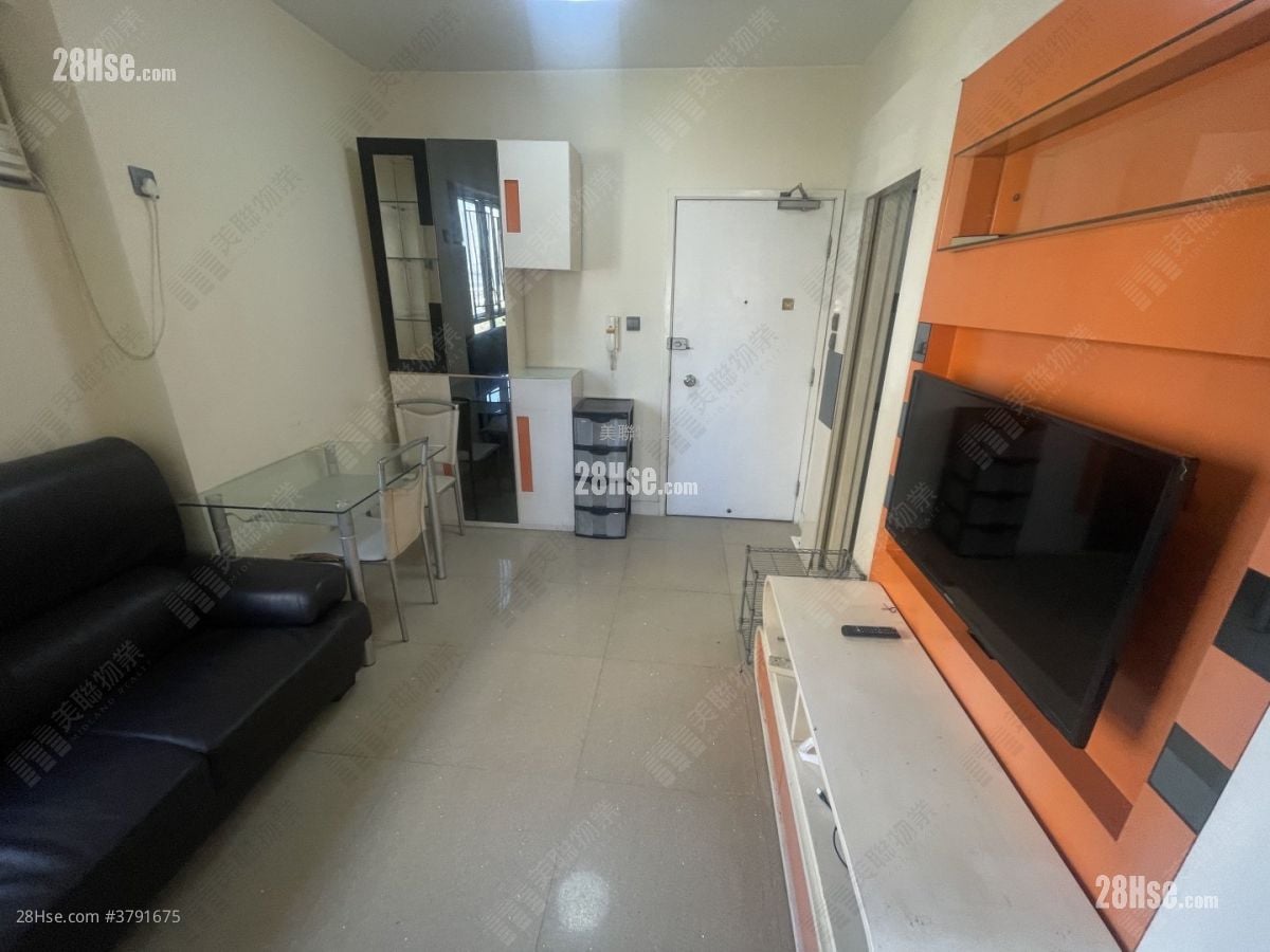 Tsing Yi Garden Sell 2 Bedrooms , 1 Bathroom 343 ft²