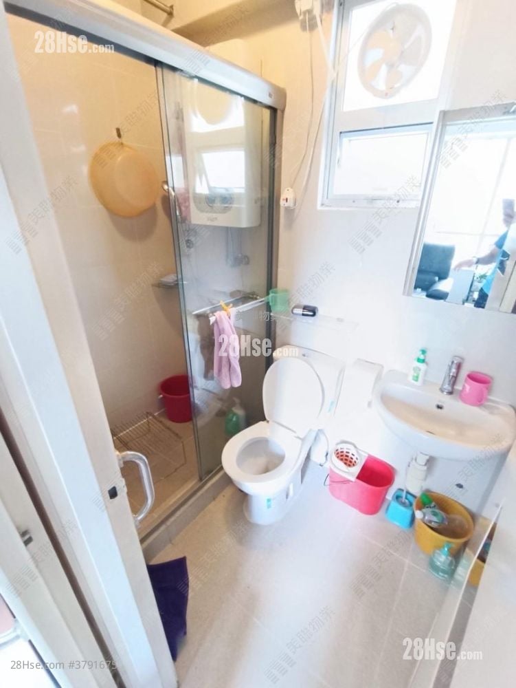 Tsing Yi Garden Sell 2 Bedrooms , 1 Bathroom 343 ft²