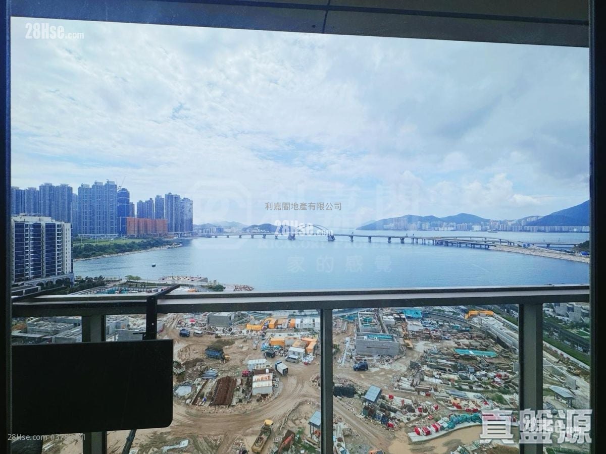 Corinthia By The Sea Sell 4 Bedrooms , 2 Bathrooms 1,108 ft²