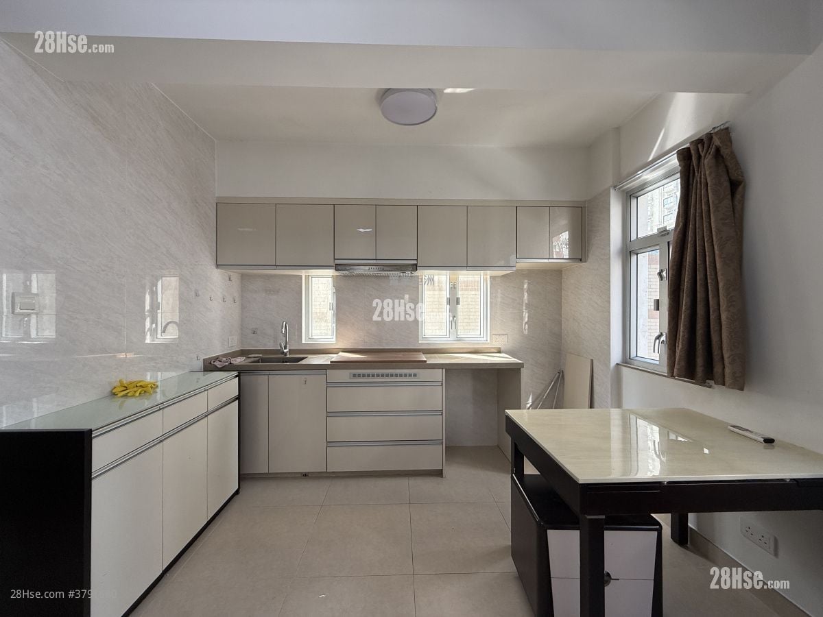 嘉明大厦 租盘 2 房 , 1 浴室 326 平方尺